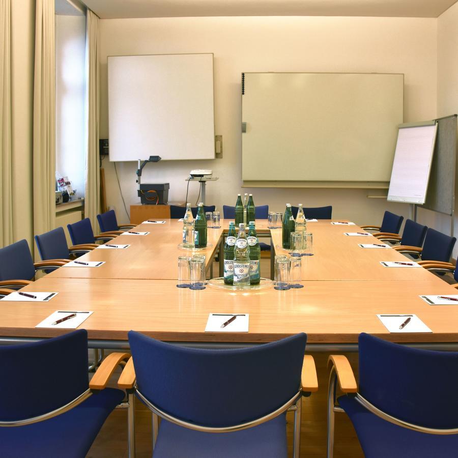 Robert-Schuman-Haus Hotel Trier Bagian luar foto