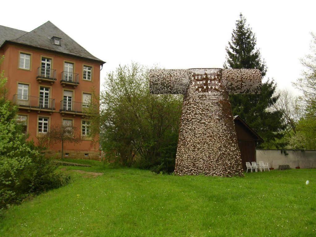 Robert-Schuman-Haus Hotel Trier Bagian luar foto