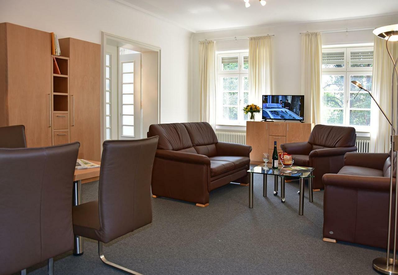 Robert-Schuman-Haus Hotel Trier Bagian luar foto